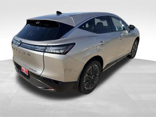 Champagne Silve 2026 Nissan Murano Platinum