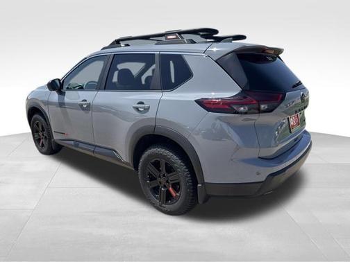 Boulder Gray Pearl 2025 Nissan Rogue CREEK