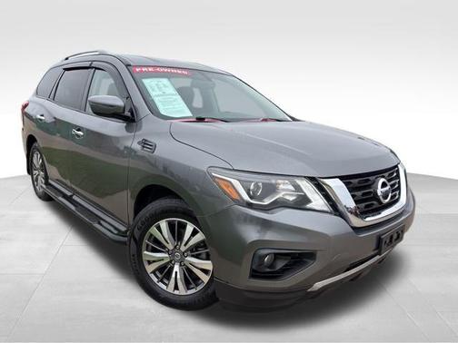 2020 Nissan Pathfinder SV