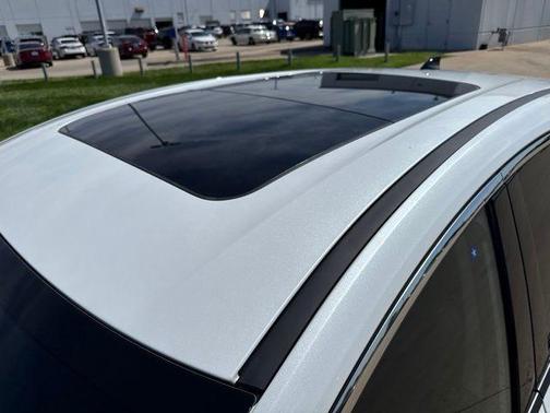 Everest White P 2026 Nissan Murano Platinum