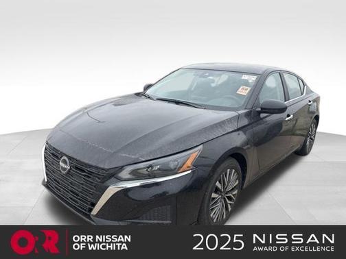 Super Black Clearcoat 2025 Nissan Altima SV