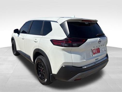 White 2023 Nissan Rogue SV