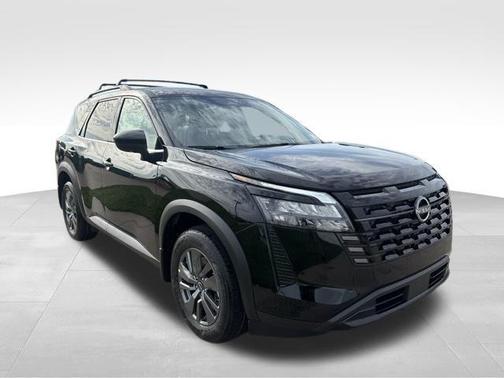 Super Black 2026 Nissan Pathfinder SV