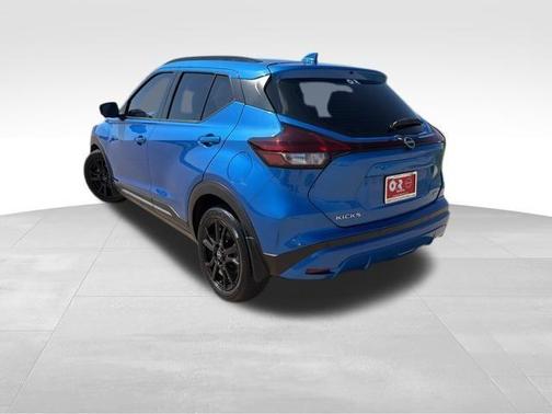 Electric Blue Metallic 2023 Nissan Kicks SR