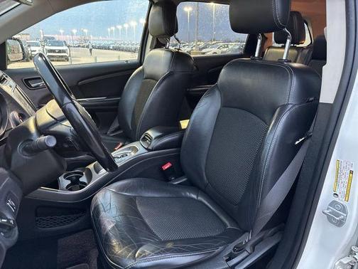 2020 Dodge Journey Crossroad