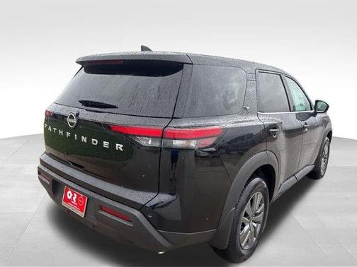 2025 Nissan Pathfinder S