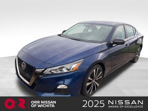 2022 Nissan Altima 2.5 SR