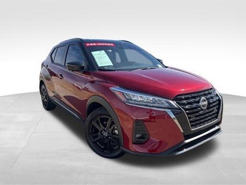 2023 Nissan Kicks SR