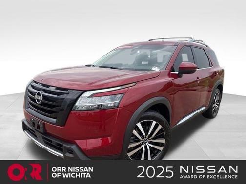 2023 Nissan Pathfinder Platinum