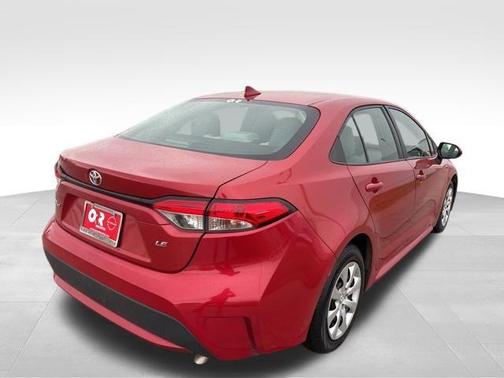 Barcelona Red Metallic 2021 Toyota Corolla LE
