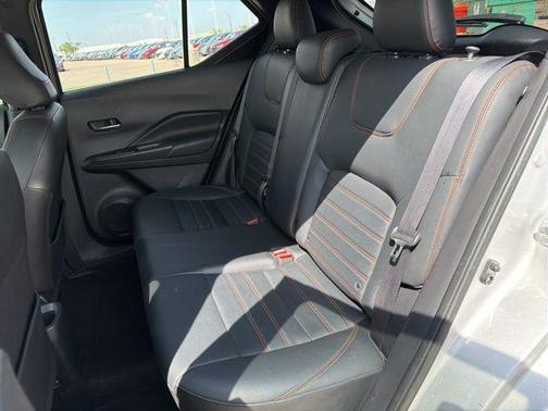 2019 Nissan Kicks SR