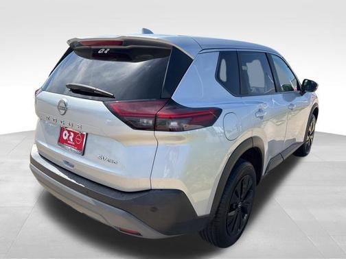 Brilliant Silver Metallic 2023 Nissan Rogue SV