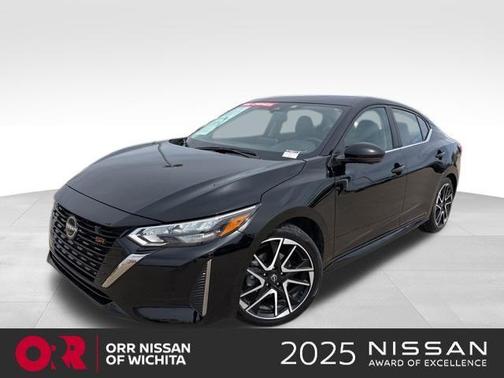 Black 2024 Nissan Sentra SR