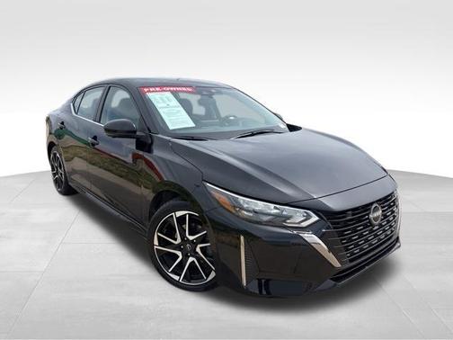 Black 2024 Nissan Sentra SR