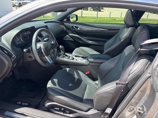 2018 INFINITI Q60 3.0t LUXE