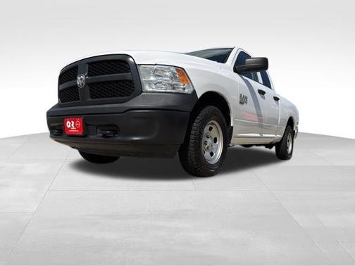 Bright White Clearcoat 2019 RAM 1500 Classic Tradesman