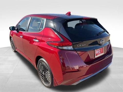 2023 Nissan Leaf SV PLUS