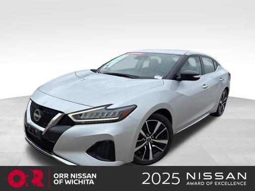 2023 Nissan Maxima SV