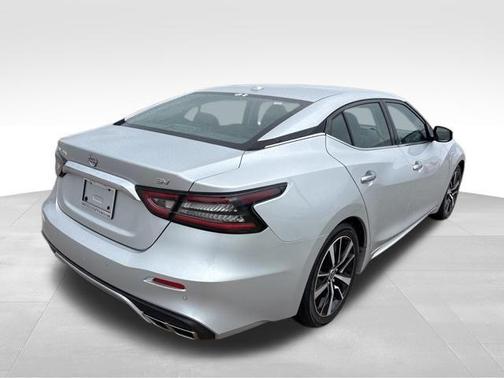 2023 Nissan Maxima SV
