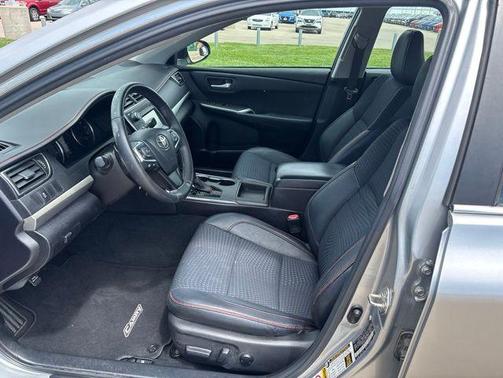 Celestial Silver Metallic 2015 Toyota Camry SE