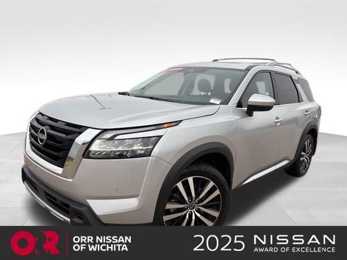 2024 Nissan Pathfinder Platinum