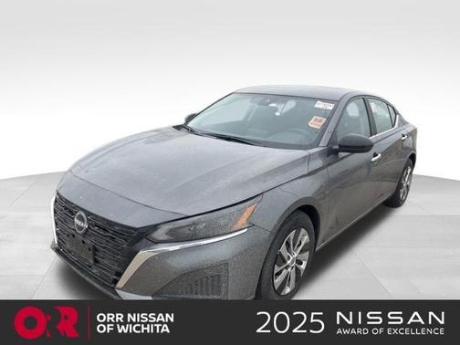 Gun Metallic 2025 Nissan Altima S