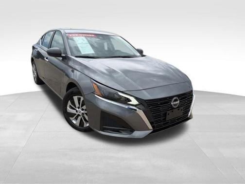 Gun Metallic 2025 Nissan Altima S