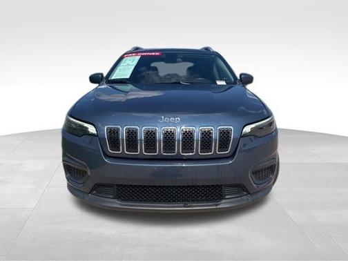 Slate Blue Pearlcoat 2020 Jeep Cherokee Latitude