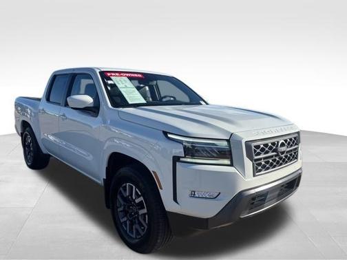 2024 Nissan Frontier SL