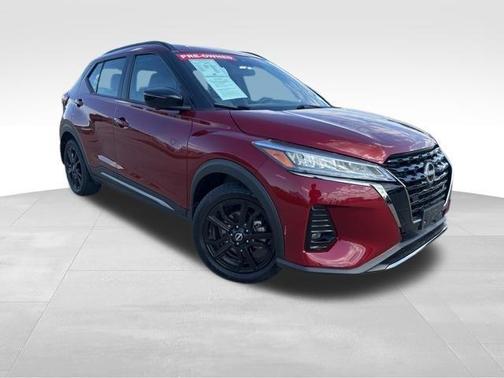 Scarlet Ember 2023 Nissan Kicks SR