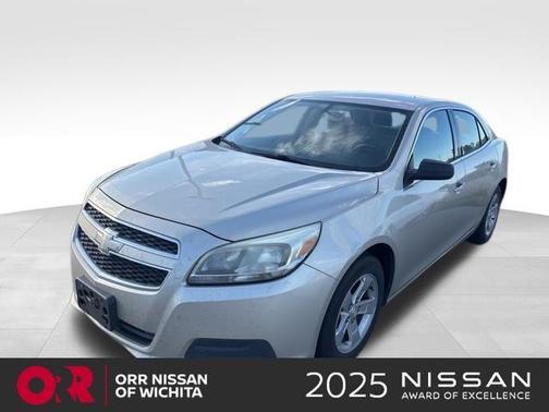 Champagne Silver 2013 Chevrolet Malibu 1LS