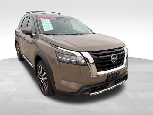 2024 Nissan Pathfinder Platinum