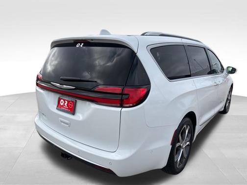 2022 Chrysler Pacifica Pinnacle