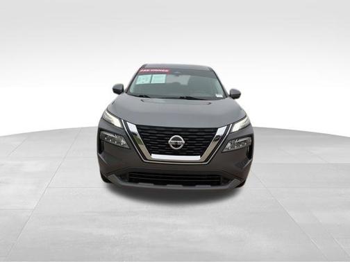 Gun Metallic 2021 Nissan Rogue SV