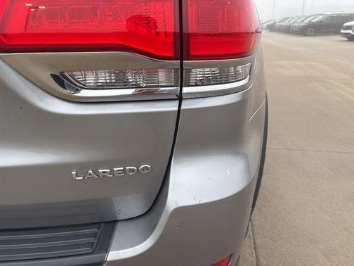 2015 Jeep Grand Cherokee Laredo