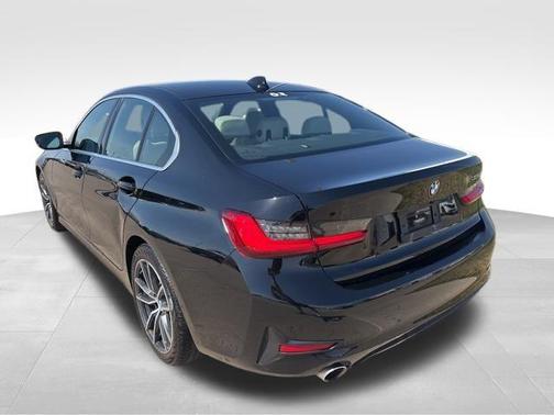 2021 BMW 330 i