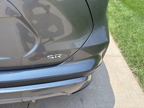 Gun Metallic 2024 Nissan Kicks SR