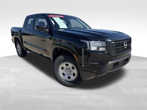 Black 2022 Nissan Frontier S