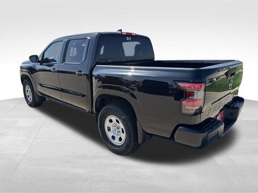 Black 2022 Nissan Frontier S