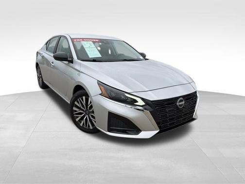 Brilliant Silver Metallic 2025 Nissan Altima SV