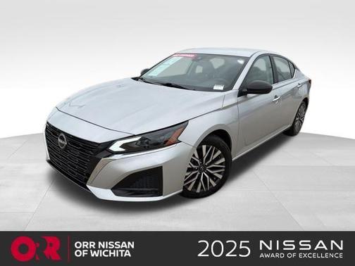 Brilliant Silver Metallic 2025 Nissan Altima SV