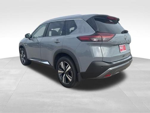 Boulder Gray Pearl 2023 Nissan Rogue SL