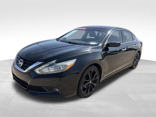 Black 2017 Nissan Altima 2.5 SR