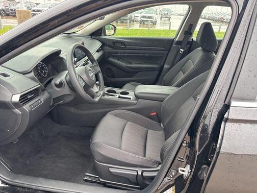 2025 Nissan Altima S