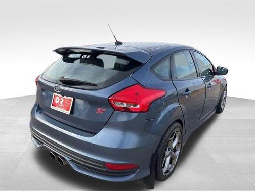 2018 Ford Focus ST Base