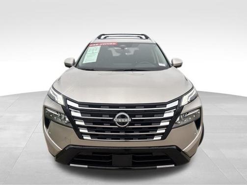 Champagne Silver 2025 Nissan Rogue Platinum