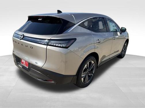 Champagne Silve 2026 Nissan Murano SL