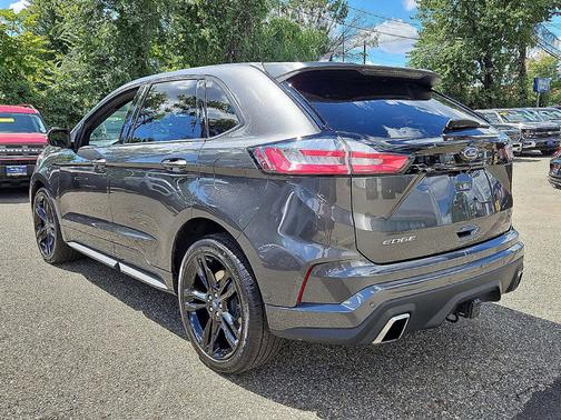 2020 Ford Edge ST