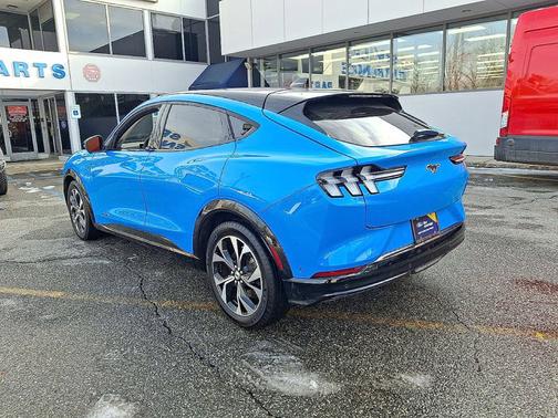 2022 Ford Mustang Mach-E PREMIUM