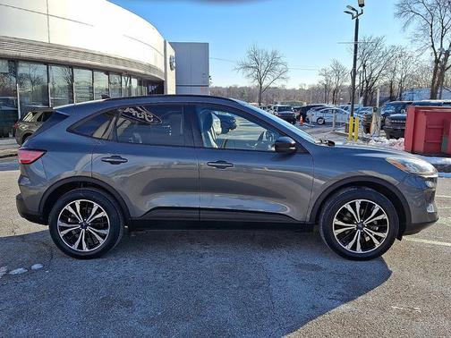 2022 Ford Escape SEL